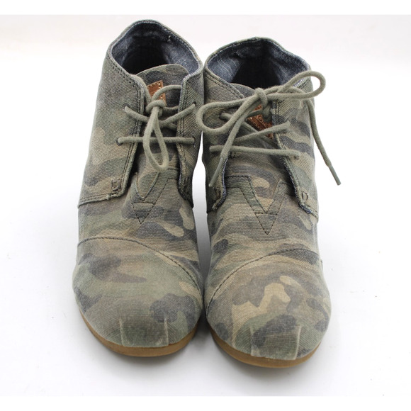 Toms Shoes Women's‎ 8.5 Camo Washed Desert Canvas Wedge Bootie - Picture 3 of 9